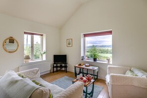 TV - 1 Bed in Chaigley (oc-c44973) (Aighton, Bailey and Chaigley)