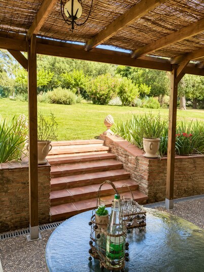 Le Logis Bleu: A Haven of Peace in Occitan Tuscany