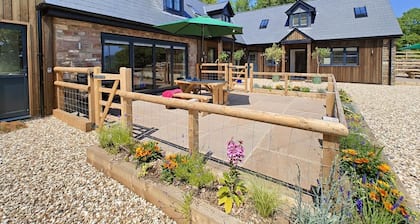 2 Bed in Llanellen (oc-t32598)