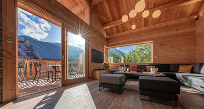 Dibona - Five Bedroom House, Sleeps 12