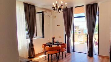 Family Quadruple Room, Balcony, Sea View | Minibar, free WiFi, bed sheets