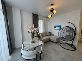 Minibar, wifi gratis y ropa de cama 