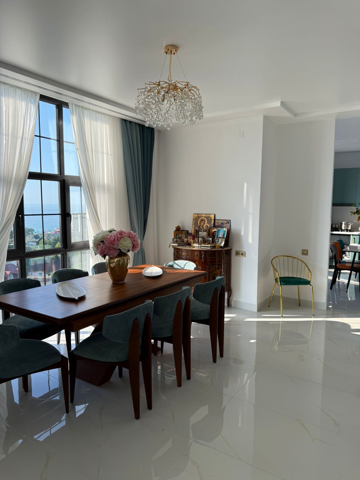 Appartamento Luxury, balcone, vista mare | Minibar, Wi-Fi gratuito, lenzuola