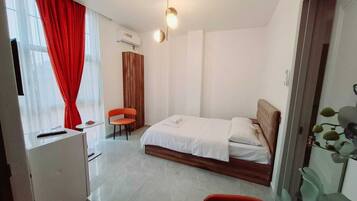 Doppia Standard, balcone, vista mare | Minibar, Wi-Fi gratuito, lenzuola