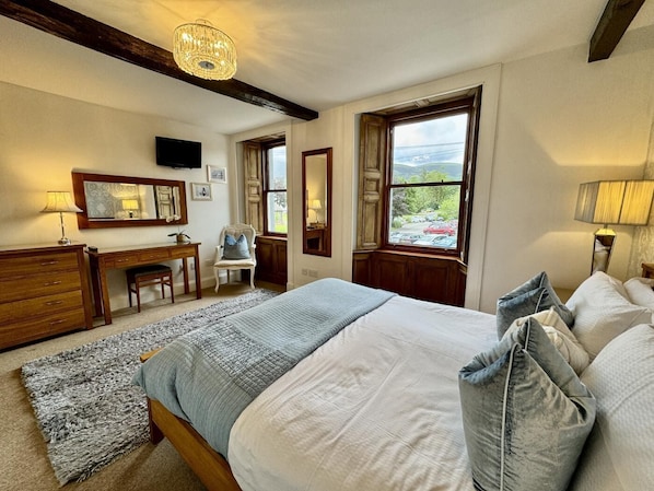 Iron/ironing board, free WiFi, bed sheets - 3 Bed in Keswick (oc-b45232) (Keswick)