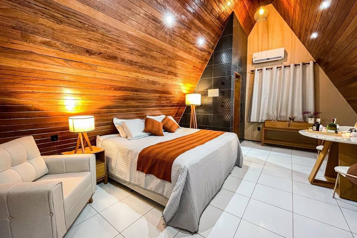 Habitación doble | Escritorio, espacio para trabajar con un portátil, cortinas opacas