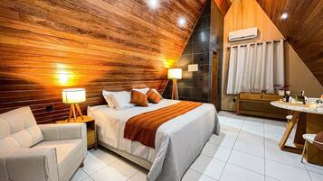 Double Room | Desk, laptop workspace, blackout drapes, iron/ironing board