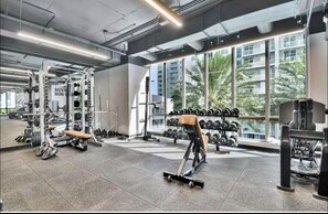 Fitness facility - High-Rise Panoramic Bay/Skyline Views Free Parking- Downtown Miami (Miami)