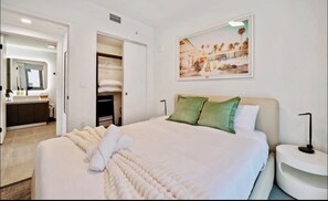 1 bedroom, in-room safe, iron/ironing board, free WiFi - High-Rise Panoramic Bay/Skyline Views Free Parking- Downtown Miami (Miami)