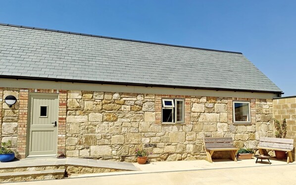 Exterior - 2 Bed in Ventnor (oc-s45344) (Chale)