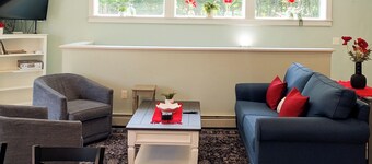 Riverview 2 Bedroom Apartment