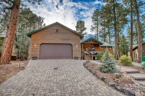 Exterior - 3 Bedroom/2 Bathroom in the Pine Trees (Show Low)