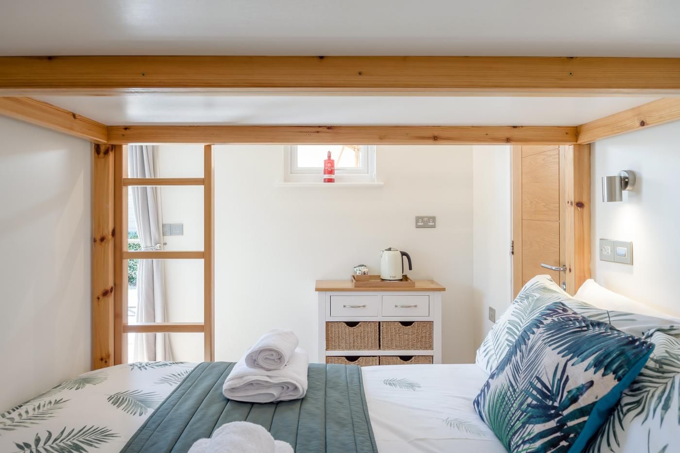 1 bedroom, travel crib, WiFi (free), bed sheets