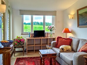 TV - 1 Bed in Tawstock (oc-s45343) (Tawstock)