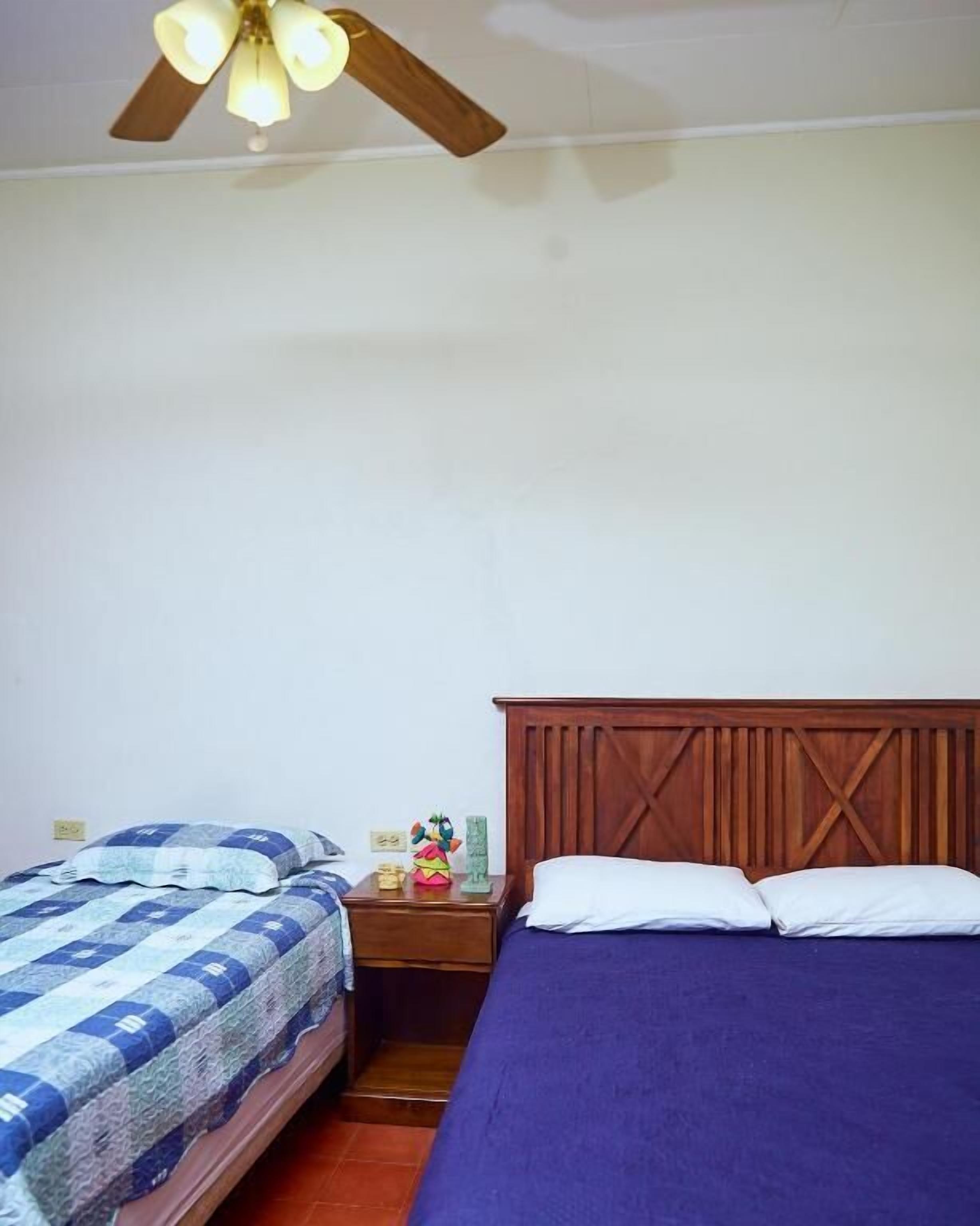 Habitación doble | Tabla de planchar con plancha y wifi gratis
