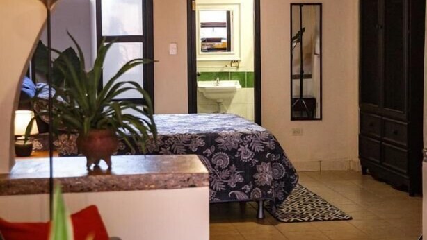 Ảnh chưa phân loại, 1 trong số 13 ảnh, nút