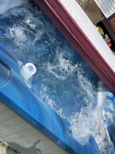 3-bedroom house in lovely Pottsville with cool ac and jacuzzi for relaxing