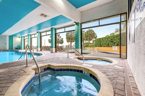 Pool - 18th-floor ocean view condo with pool, hot tub, private balcony & beach access (Myrtle Beach)