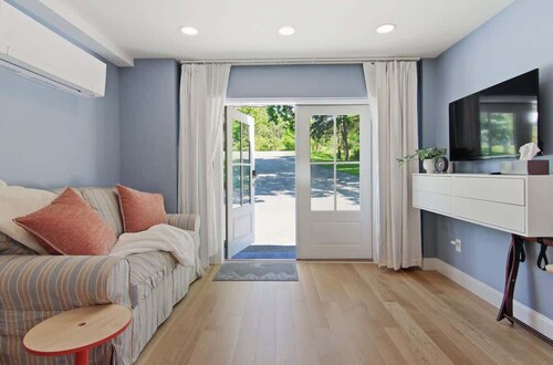 Cozy Private Studio | Near Cornell & Downtown