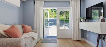 Cozy Private Studio | Near Cornell & Downtown