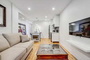Smart TV - Vrbo Property (Montréal)