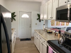 Condo, Non Smoking, Garden View | Private kitchen | Full-size fridge, microwave, oven, stovetop - Colwin's Place  (Cockburn Town)
