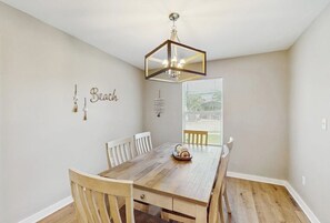 Dining - Beautiful home with free wifi, full kitchen, & board games - Steps to sand (Corpus Christi)