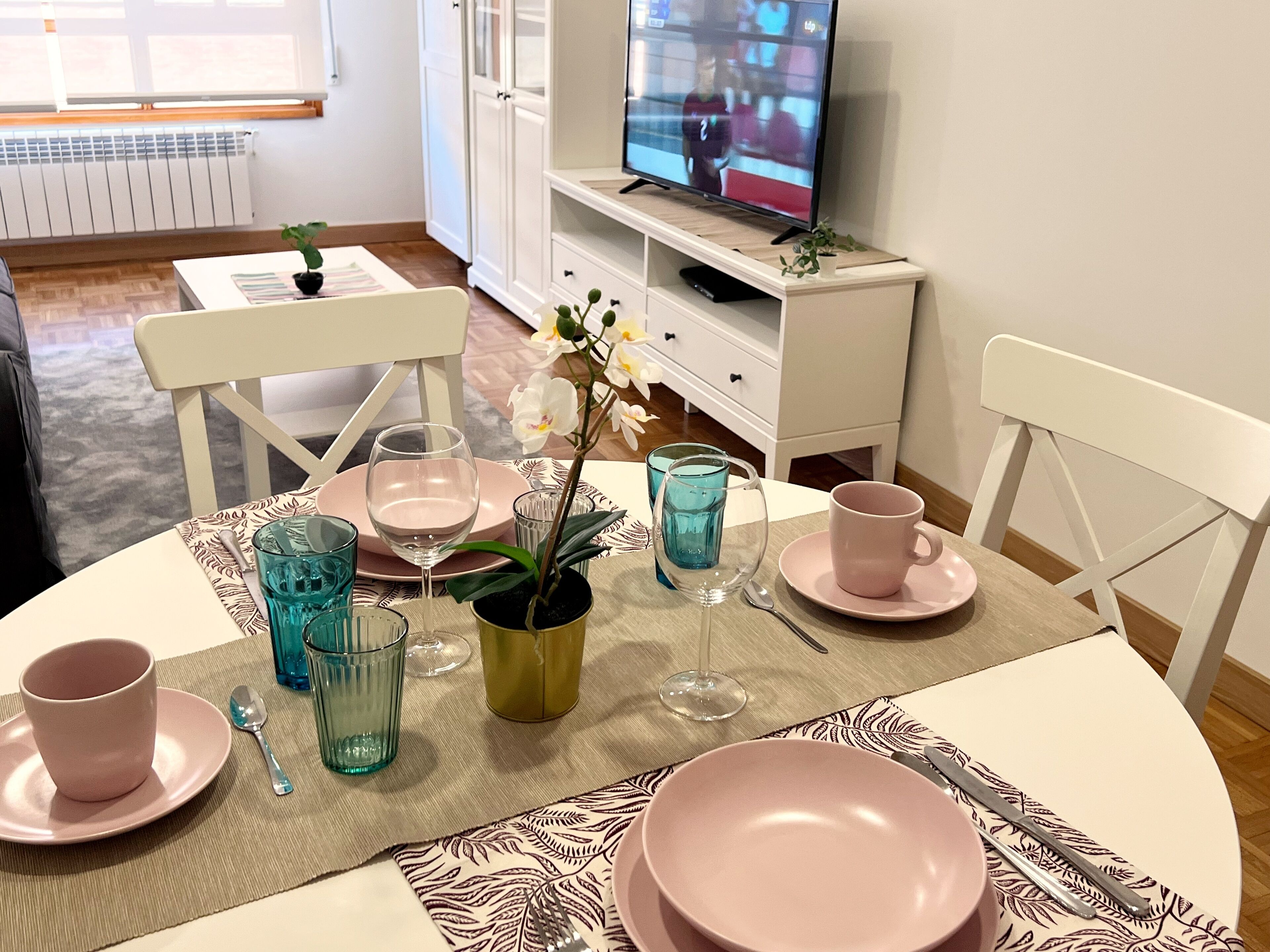 Departamento familiar, vista a la ciudad | Restaurantes