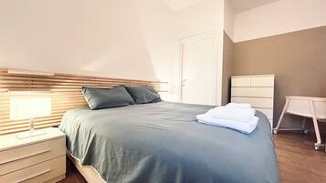 1 Schlafzimmer, Bügeleisen/Bügelbrett, kostenloses WLAN, Bettwäsche