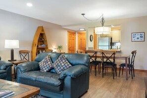 TV, fireplace, stereo - Ski Beaver Creek | Walk to Gondola (Avon)
