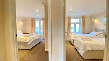 4 chambres, fer et planche à repasser, draps fournis