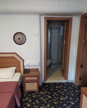Classic Suite, Balcony, City View | Egyptian cotton sheets, premium bedding, minibar (free items), desk