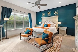 6 bedrooms, iron/ironing board, travel cot, WiFi - 6BD/4.5BA Luxury Retreat w/ Games Room + Backyard (McKinney)
