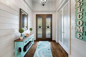 Interior - 6BD/4.5BA Luxury Retreat w/ Games Room + Backyard (McKinney)
