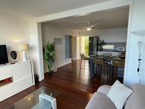 Living area - Remote Work Oasis at Mont Vernon St. Martin
1 BR Condo HI SPEED WIFI (Cul-de-Sac)