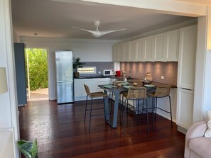 Dining - Remote Work Oasis at Mont Vernon St. Martin
1 BR Condo HI SPEED WIFI (Cul-de-Sac)