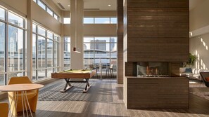 Spielezimmer