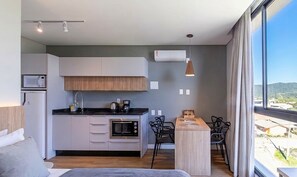 Basic Apartment | Private kitchen
