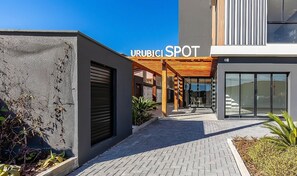 Basic Apartment | Exterior