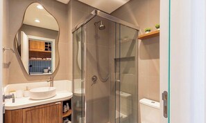 Basic Apartment | Bathroom | Shower - Modern Studio in Downtown Urubici Ust0104 (Urubici)