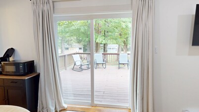 Cozy 2-bedroom cabin in peaceful Hamilton - #9 Hawthorne Suite