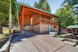 Exterior - Quiet Log Cabin Retreat Near Trails & Town (Cloudcroft)