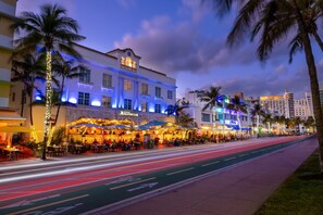 Point of interest - Marriott Vacation Club hotel suite in gorgeous Miami Beach with fitness room (Miami Beach)
