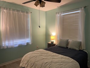 3 Schlafzimmer, Bügeleisen/Bügelbrett, WLAN, Bettwäsche