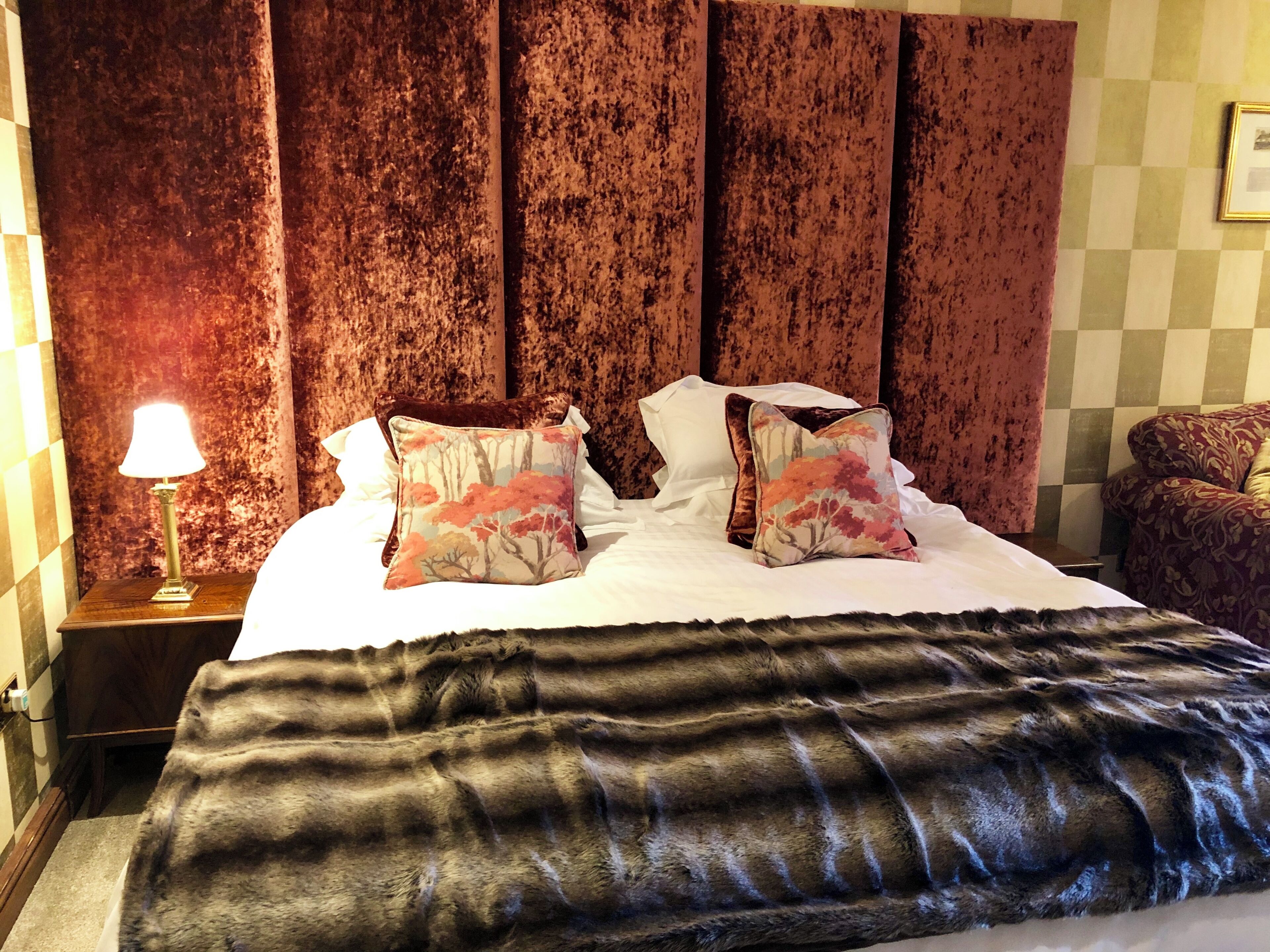 Economy Twin Room | Iron/ironing board, free WiFi