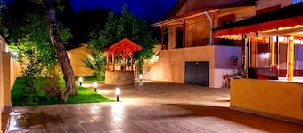 Edirne Karaağaç'ın Merkezinde, Doğa İçinde Huzurlu ve Geniş Bahçeli Tatil Evi