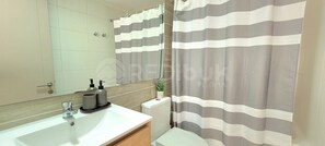 Apartment | Bathroom - Rbk Depto nuevo pasos del Movistar Arena (Santiago)