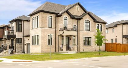 Countryside Meet City - New Luxe 4BR Cozy Home in Caledon - EV Charger and More
