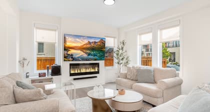 Countryside Meet City - New Luxe 4BR Cozy Home in Caledon - EV Charger and More