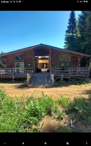Exterior - Marvelous 6-bedroom lodge in welcoming Nevada City,6000 square ft Geronimo Lodge (Nevada City)